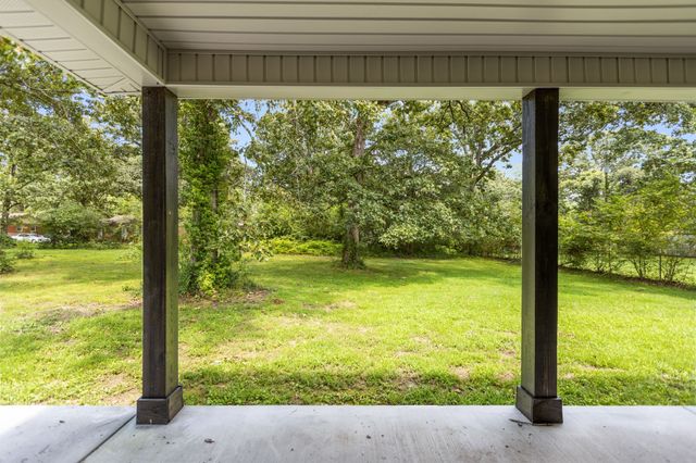 204 Foxboro Ln, Tullahoma, TN 37388