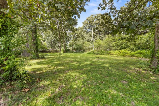 204 Foxboro Ln, Tullahoma, TN 37388