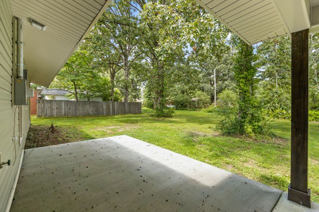 204 Foxboro Ln, Tullahoma, TN 37388