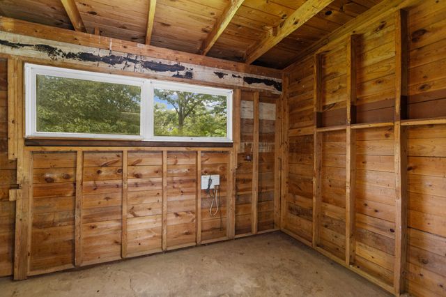204 Foxboro Ln, Tullahoma, TN 37388