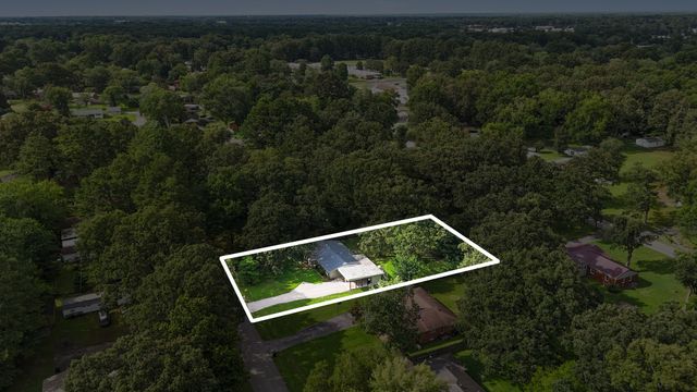 204 Foxboro Ln, Tullahoma, TN 37388