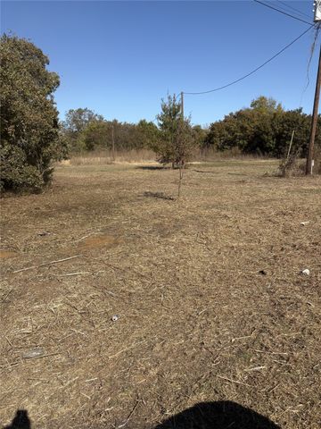 3009 Rolling Oaks Drive, Cleburne, TX 76031