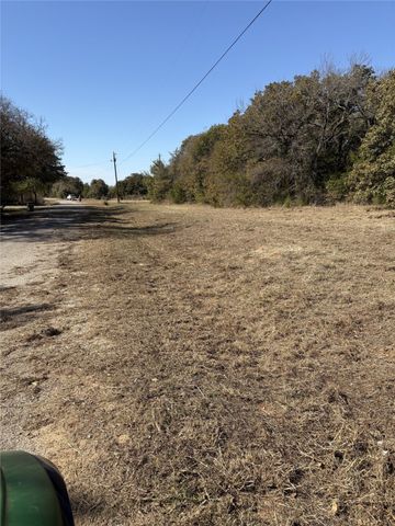 3009 Rolling Oaks Drive, Cleburne, TX 76031