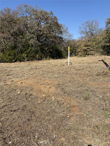 3009 Rolling Oaks Drive, Cleburne, TX 76031