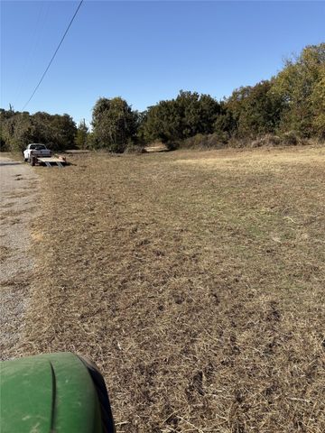 3009 Rolling Oaks Drive, Cleburne, TX 76031