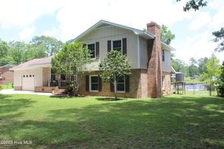 111 Lakeside Drive, Havelock, NC 28532