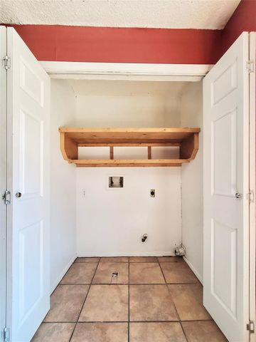 2400 Berkett DR A, Austin, TX 78745