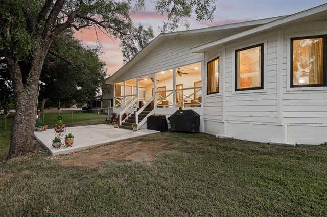 710 Sandy Harbor DR, Horseshoe Bay, TX 78657