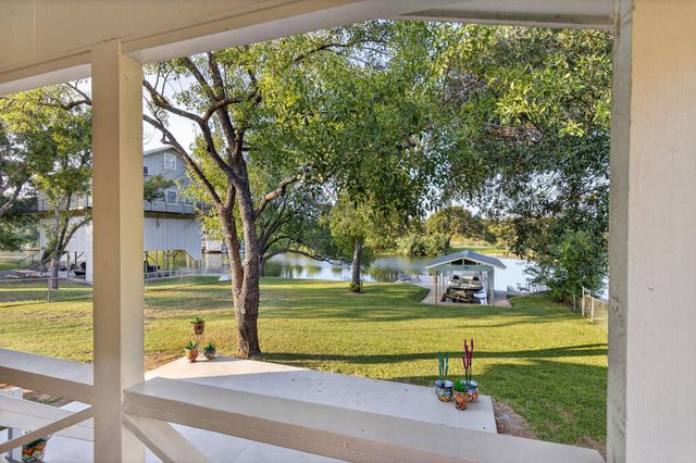 710 Sandy Harbor DR, Horseshoe Bay, TX 78657