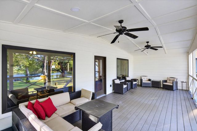 710 Sandy Harbor DR, Horseshoe Bay, TX 78657