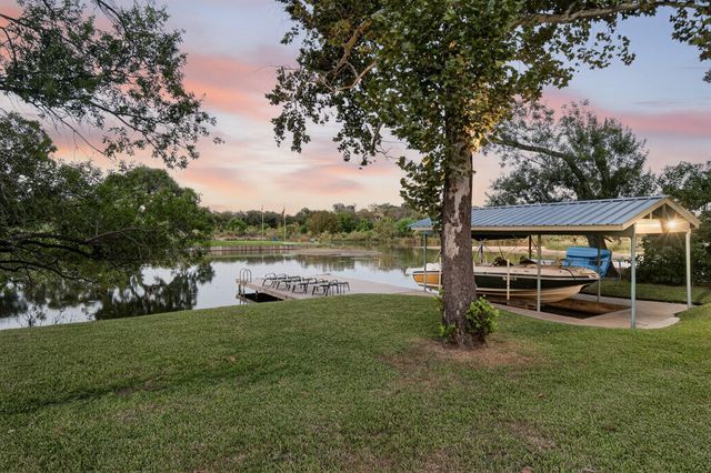 710 Sandy Harbor DR, Horseshoe Bay, TX 78657