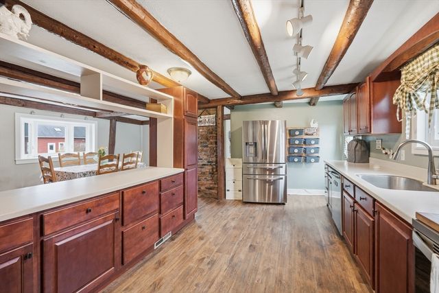 79 State Rd, Whately, MA 01093