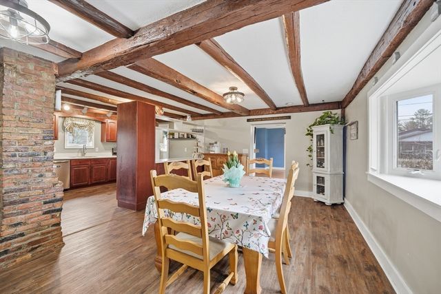 79 State Rd, Whately, MA 01093