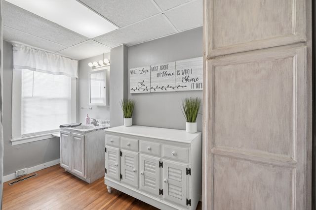 79 State Rd, Whately, MA 01093