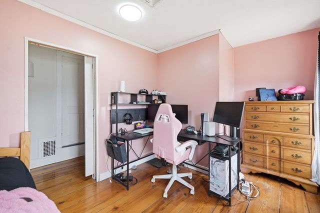 79 State Rd, Whately, MA 01093