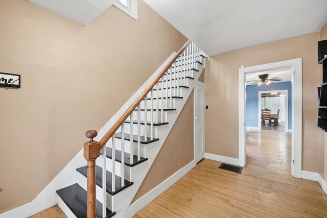 79 State Rd, Whately, MA 01093