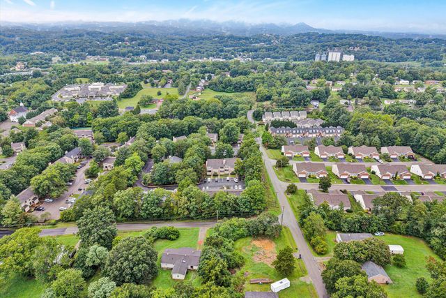 7150 Pine CT, Roanoke, VA 24018