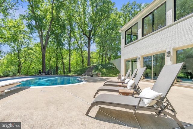 14 STANMORE CT, Potomac, MD 20854