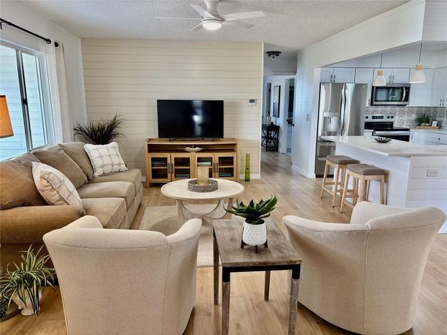 17747 SE 97TH AVENUE, Summerfield, FL 34491