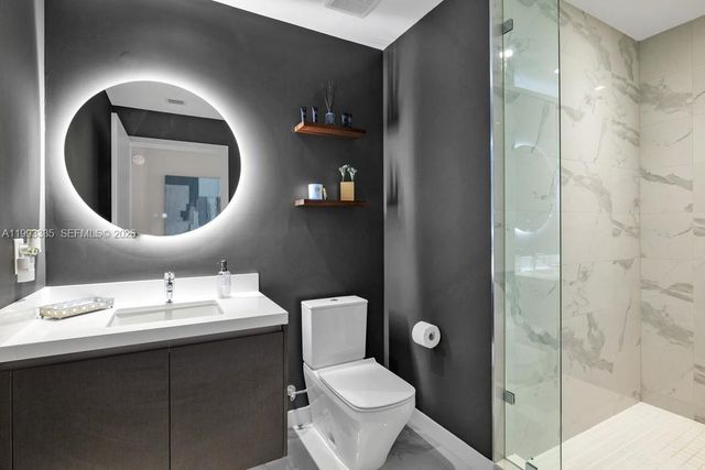 851 NE 1st Ave 3401, Miami, FL 33132