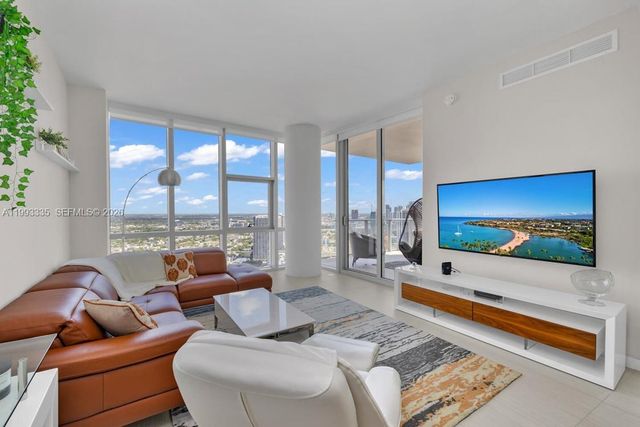 851 NE 1st Ave 3401, Miami, FL 33132