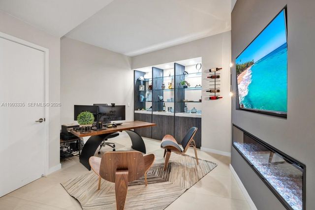 851 NE 1st Ave 3401, Miami, FL 33132