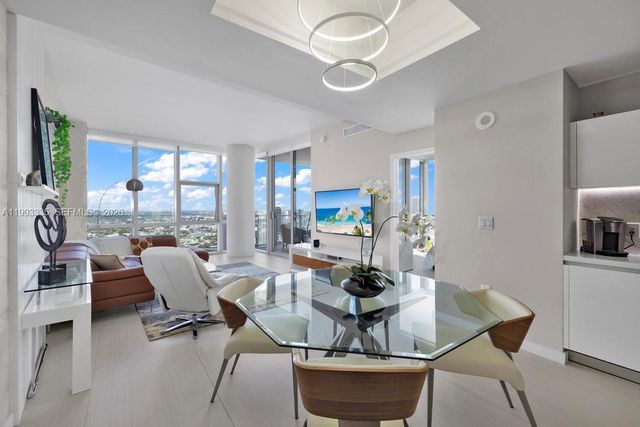 851 NE 1st Ave 3401, Miami, FL 33132