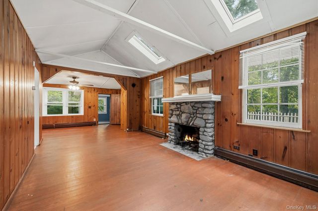 4 Hillside Trail, Monroe, NY 10950