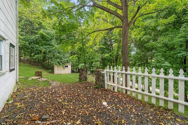 4 Hillside Trail, Monroe, NY 10950