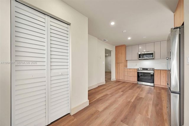 5632 SW 19th St, West Park, FL 33023