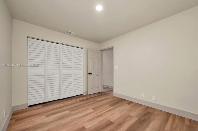 5632 SW 19th St, West Park, FL 33023