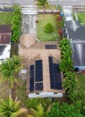 5632 SW 19th St, West Park, FL 33023