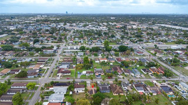 5632 SW 19th St, West Park, FL 33023