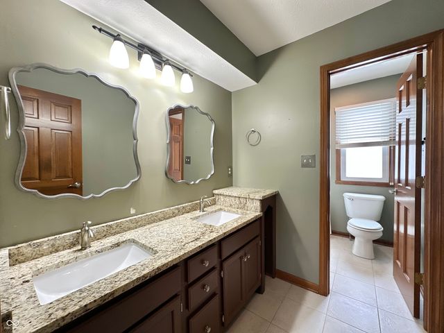 9233 Lakewind Court, Indianapolis, IN 46256