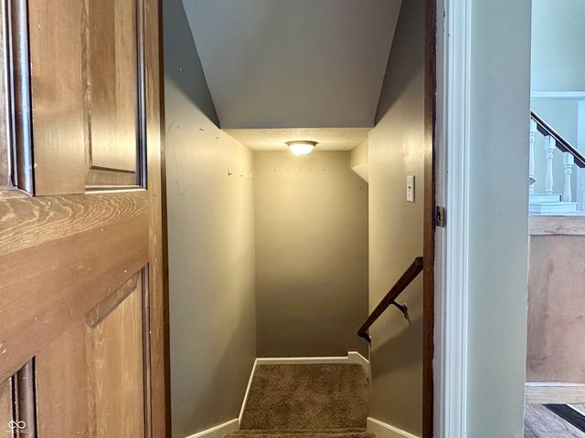 9233 Lakewind Court, Indianapolis, IN 46256