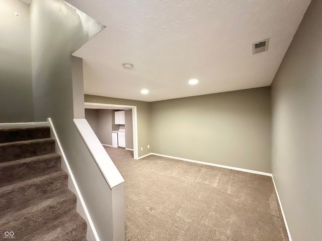 9233 Lakewind Court, Indianapolis, IN 46256