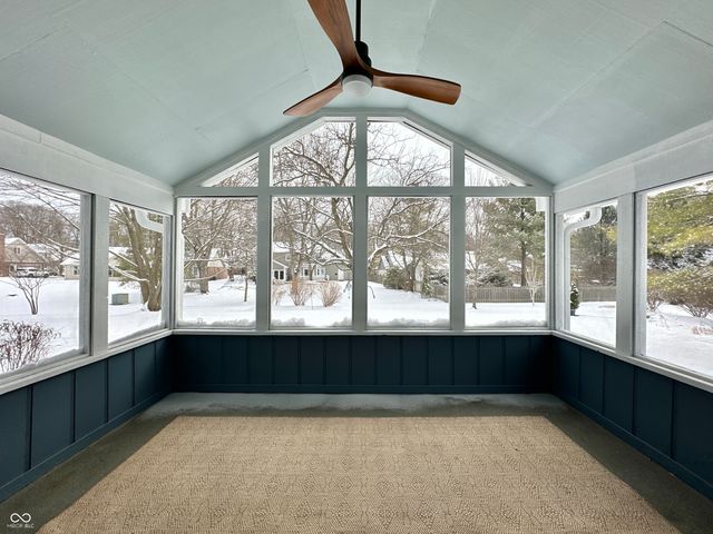 9233 Lakewind Court, Indianapolis, IN 46256