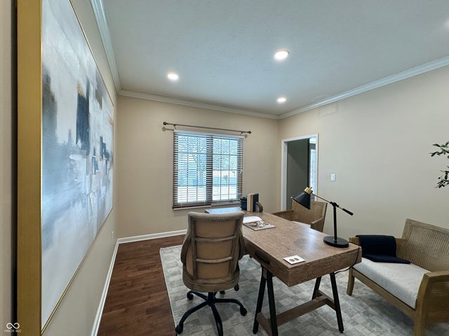 9233 Lakewind Court, Indianapolis, IN 46256