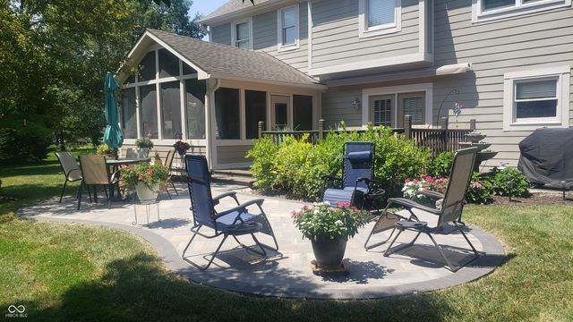 9233 Lakewind Court, Indianapolis, IN 46256