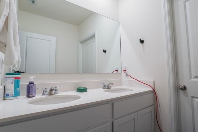 5242 SCRUB MINT LANE, Apopka, FL 32712