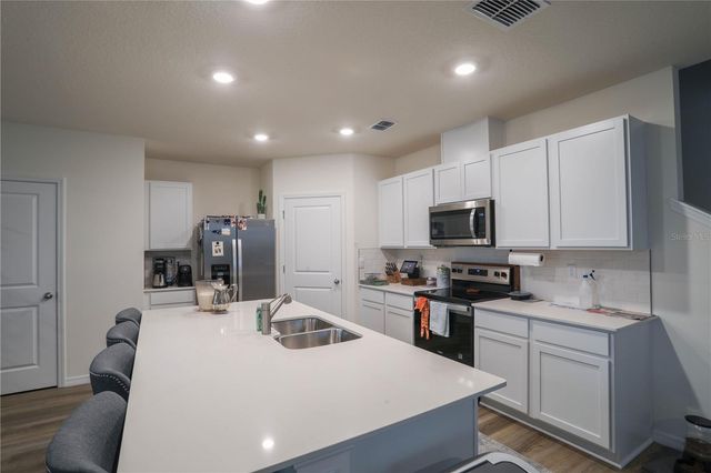 5242 SCRUB MINT LANE, Apopka, FL 32712