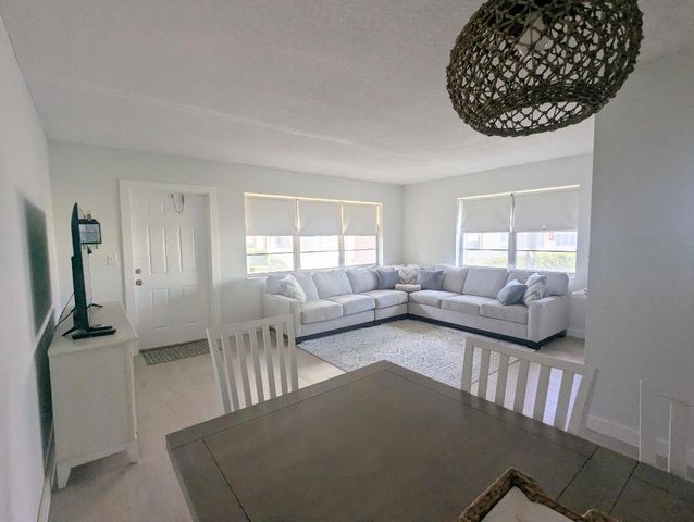 57 Andover C, West Palm Beach, FL 33417