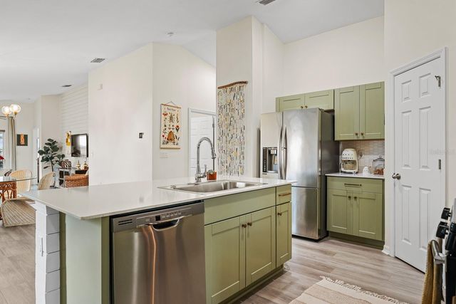 14615 BRUMBY RIDGE AVENUE, Lithia, FL 33547