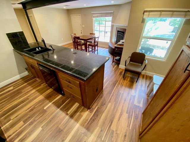 3711 Vineland DR A, Austin, TX 78722