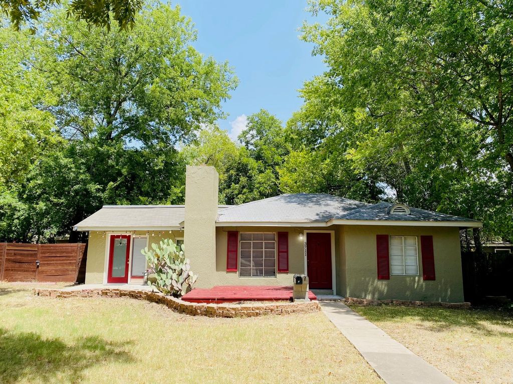 3711 Vineland DR A, Austin, TX 78722