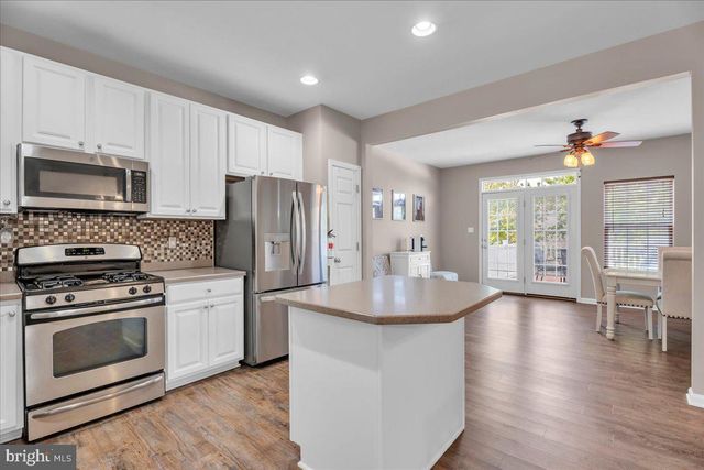 4 HURFF CT, Swedesboro, NJ 08085