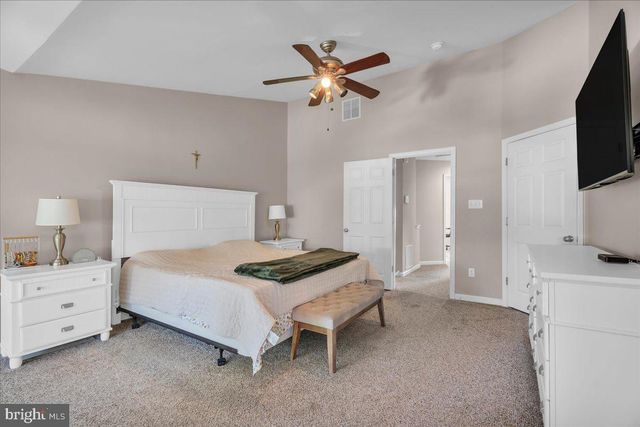 4 HURFF CT, Swedesboro, NJ 08085