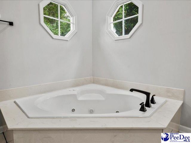 228 Ames Bury Pointe, Florence, SC 29501