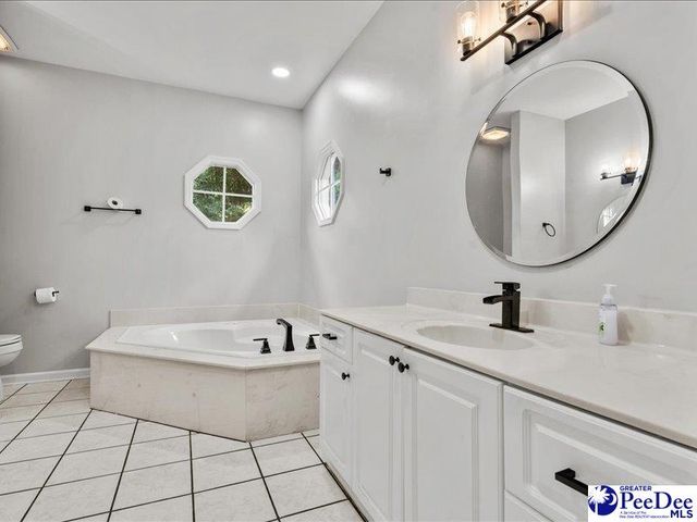 228 Ames Bury Pointe, Florence, SC 29501