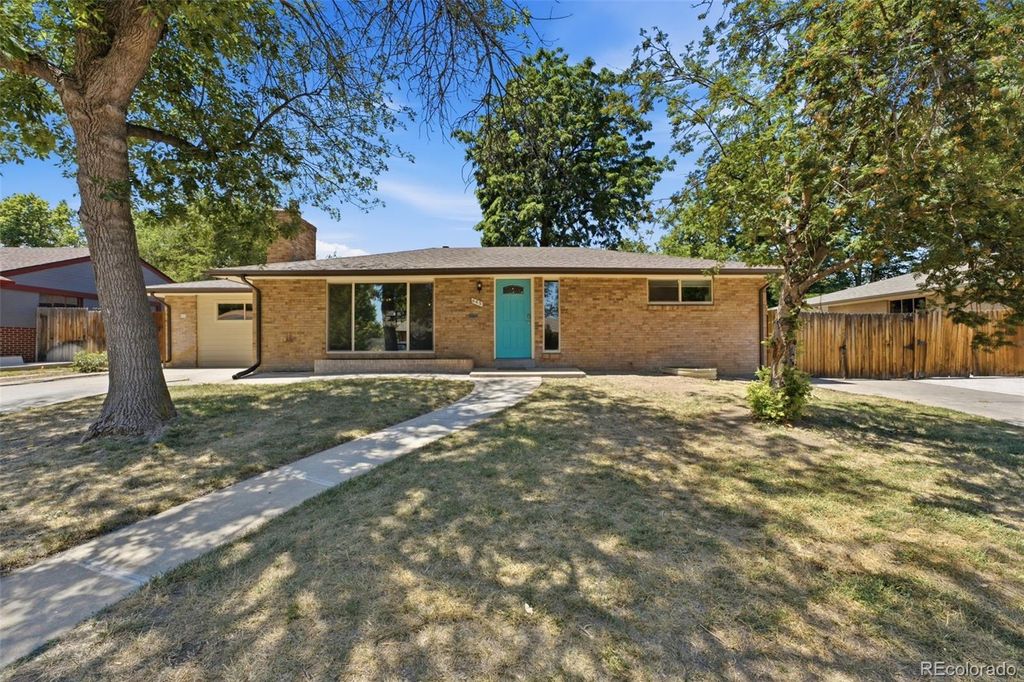 645 Cody Court, Lakewood, CO 80215